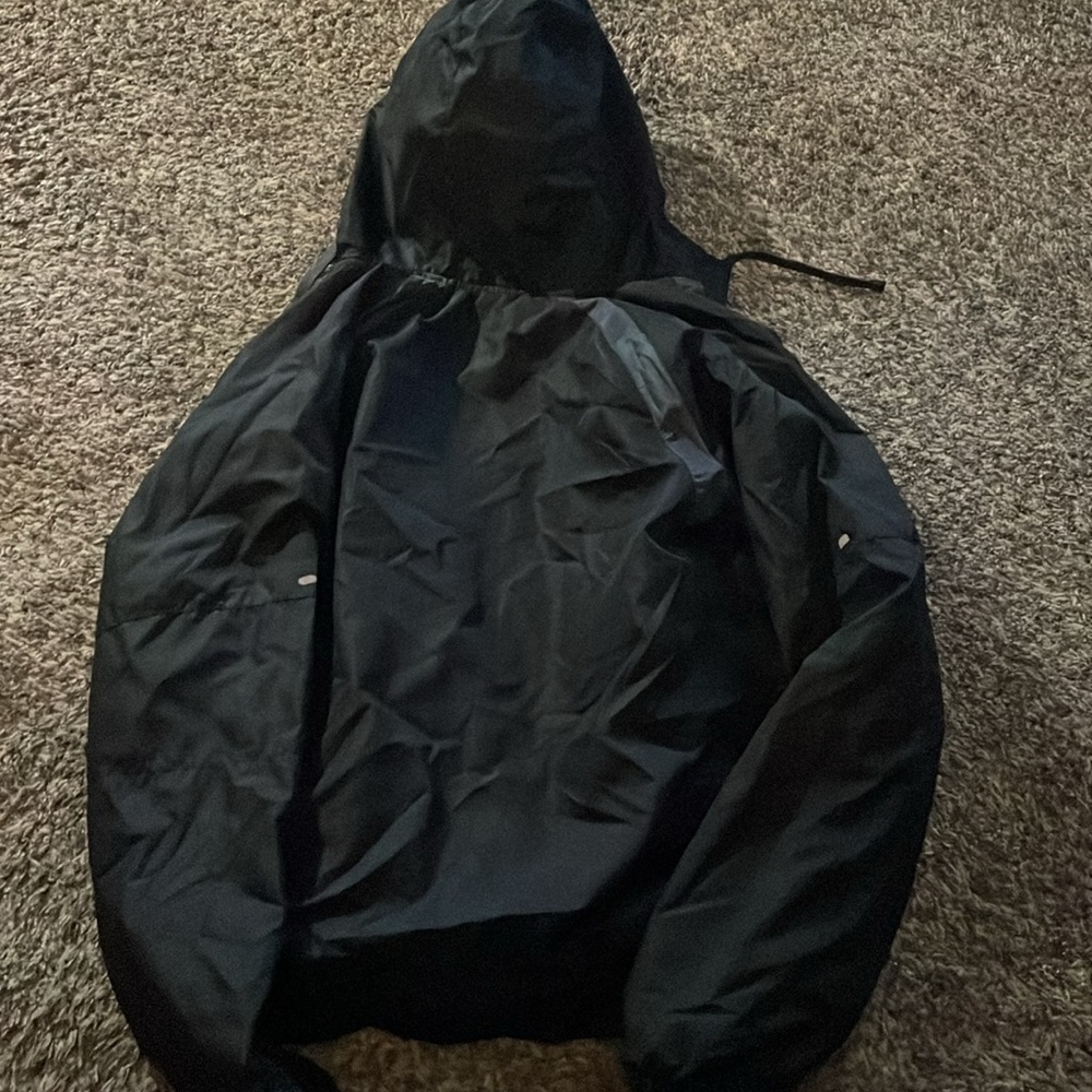 Lightweight windbreaker, size S - Picture 4 of 4